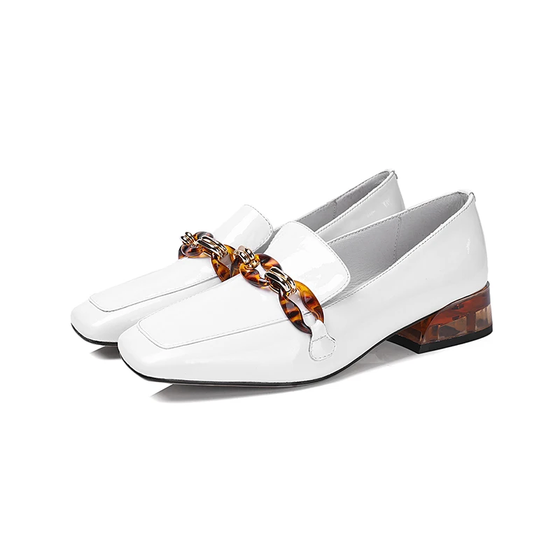 Chaussures femme; Новинка года; весенние туфли-оксфорды; женские лоферы из натуральной кожи; лоферы с металлическими украшениями; женская повседневная обувь