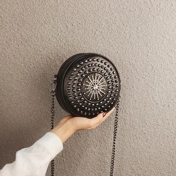 

Female 2019 fashion New Round Rivet chain women shoulder bag handbag Crossbody Bags women's messenger bags black