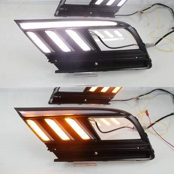 

CSCSNL 1 Pair LED Daytime Running Lights DRL and Streamer Turn Signal fog lamp for Volkswagen Jetta MK7 Sagitar 2016 2017 2018