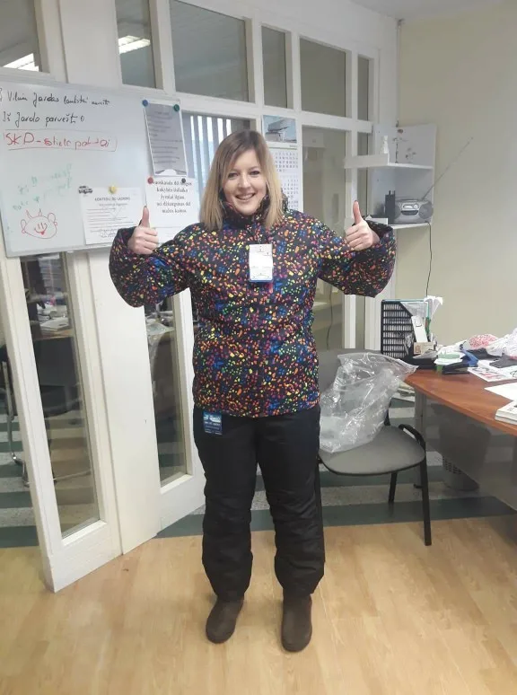 UTB8UE9sl_zIXKJkSafVq6yWgXXaY