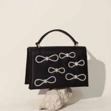 

Square Women's Handbag Bow Diamond Decorative Personalized Fashion Dinner Bag Bolso Cuadrado Con Arco Y Diamantes De Agua 2021