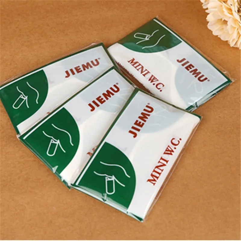 

4 pcs 700ml portable car urine bag emergency vomit bag disposable mobile toilet practical unisex children outdoor use mini WC