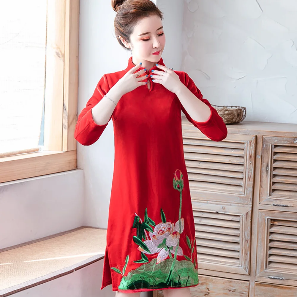 Китайское традиционное Новогоднее красное платье с вышивкой, свадебное платье Ципао с длинным рукавом, зимние вечерние Ципао, бархатные Ципао размера плюс - Цвет: red