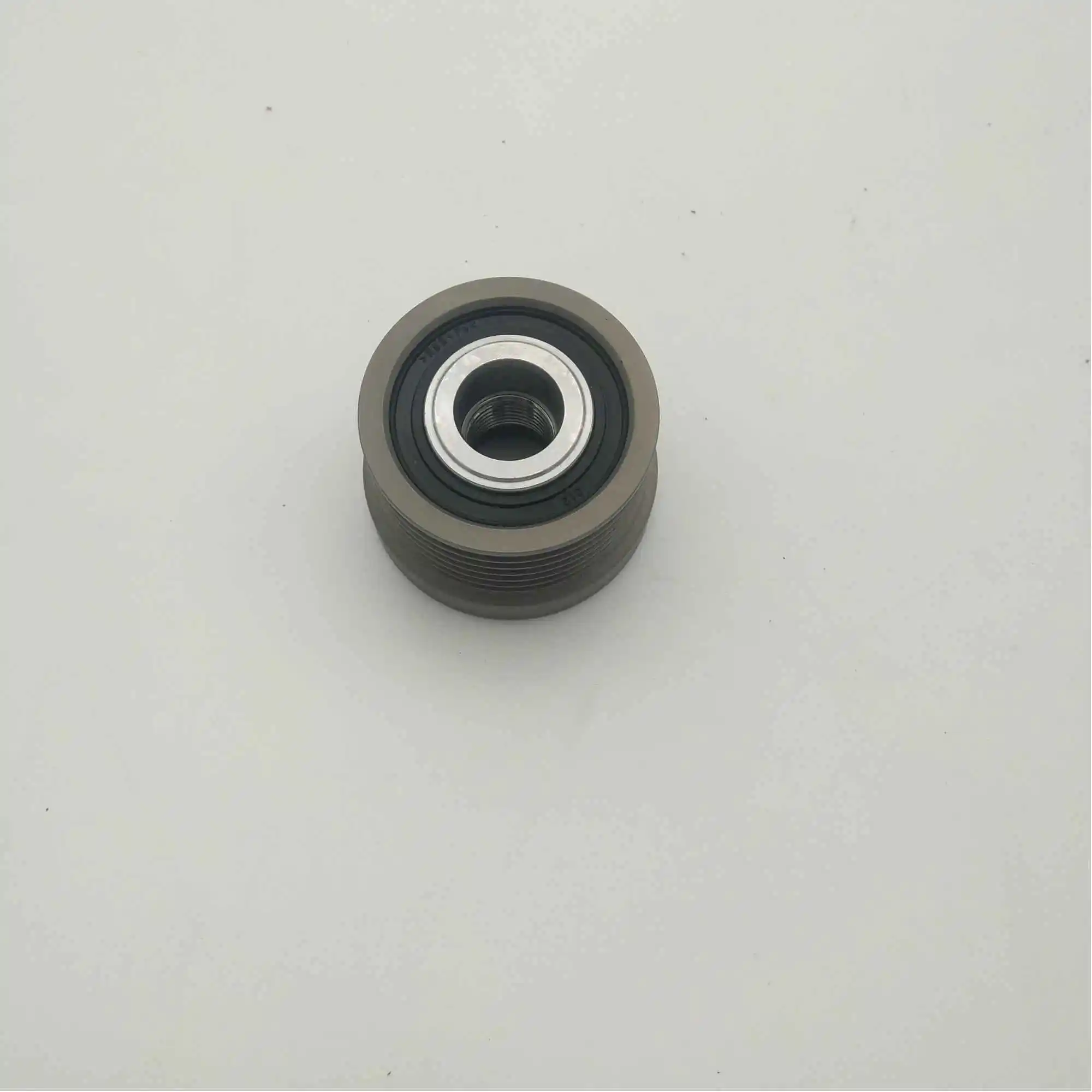 Шкив генератора для BMW E46 E61 E63 E64 E65 E66 E67 E60 E81 E82 E83 E84 E85 E87 E88 E90 E91 E92 E93 X1 X3 X5 Z4