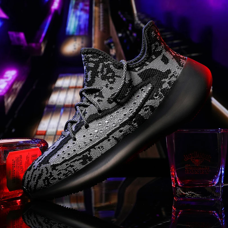 

Men Sneakers Shoes Light Running Shoes 2020 New Fashion Men Outdoor Comfortable and Breathable Casual Shoes Men Zapatos Hombre