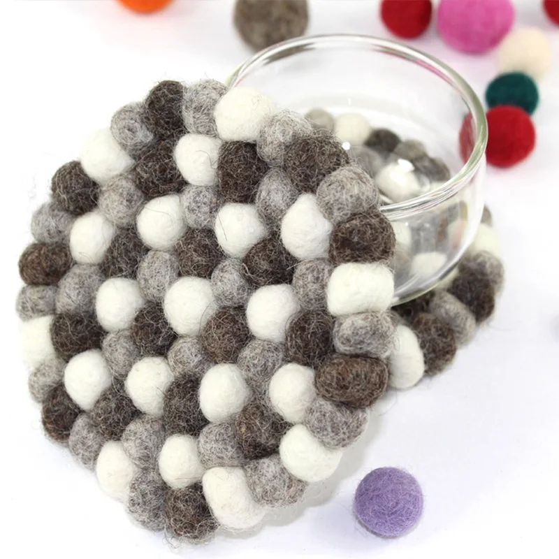 

Cup Round Square Coaster Handmade Wool Felt Ball Trivet Table 10*10cm Heat Resistant Mat
