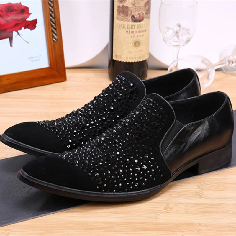 

Christia Bella Classic Large Size Man Suede Leather Business Shoes Fashion Party Dress Male Crystals Shoes Men Pointed Toe Shoes