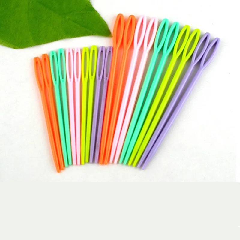 

1Set(20PCs/Set) 2 3/4\" Multicolor Plastic Sewing Needles For Crafts Clothing Shoes DIY Kniting Needles Cusp Crochet Hooks