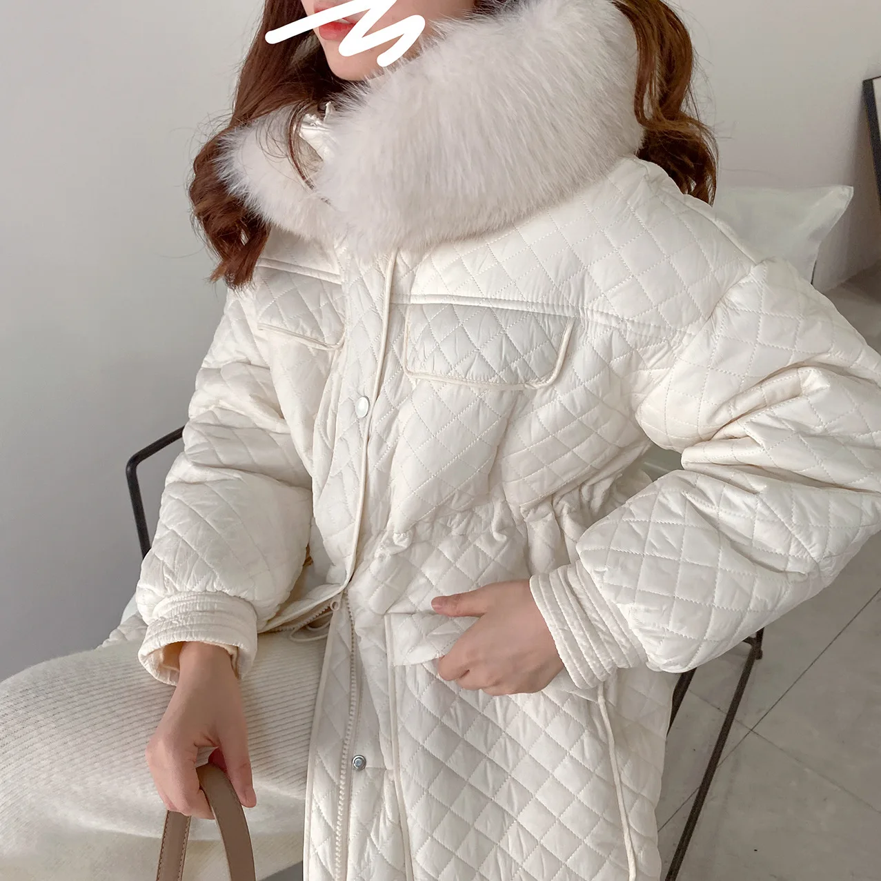 

Winter Women's Oversize Thick Warm Coat Fox Fur OL Commute White Down Jacket Fashion Down Coat
