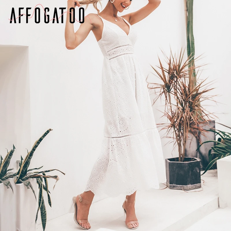 Cena Affogatoo seksowna dekolt w szpic bawełniana letnia biała sukienka damska elegancka długa sukienka na ramiączkach z haftem Casual wysoka talia sukienka z guzikami kobieta