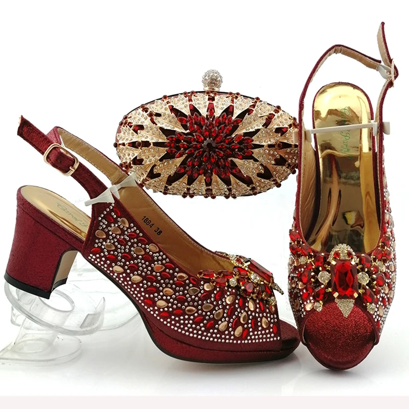 

Latest African Wedding Italian Shoe and Bag Sets Decorated with Rhinestone Luxury Shoes Women Designers African Wedding Pumps