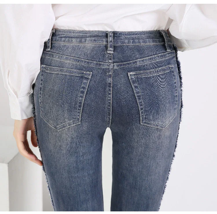 12350797170_528912256