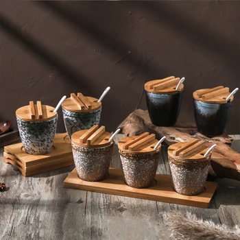 

Japanese-style Ceramic Seasoning Rack Seasoning Box Salt and Pepper Container Set with Bamboo Lid Serving Tray Seasoning Jar