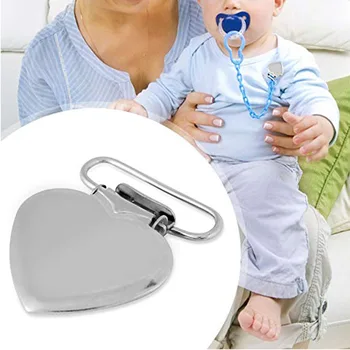 

Feeding Accessory Holder Infant Pacifier Clip Braces Suspender Nipple Iron Soother Heart Shape Care Baby Clamp Nursing