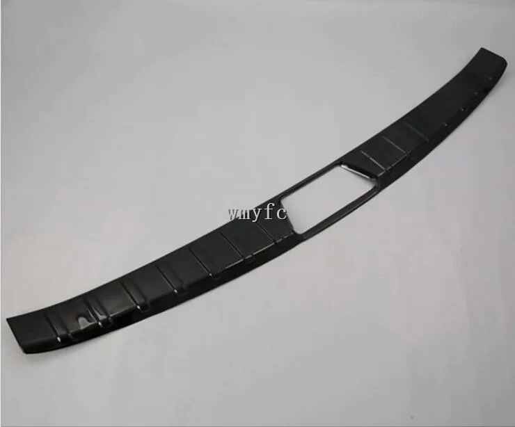 internal black 1pcs Защитная пластина заднего бампера из нержавеющей стали, обшивка хвоста для Subaru Forester, Стайлинг автомобиля - Цвет: internal black 1pcs