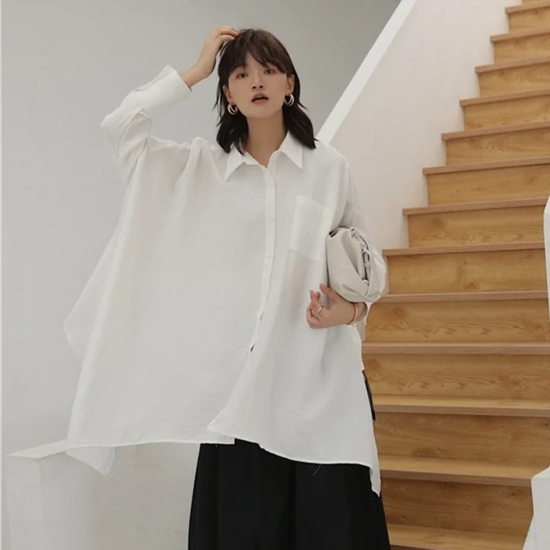 

LANMREM White Lapel Bat Long Sleeve Irregular Loose Plus Woman Long Shirt Casual Wild Simple Fashion 2019 Autumn New TD042