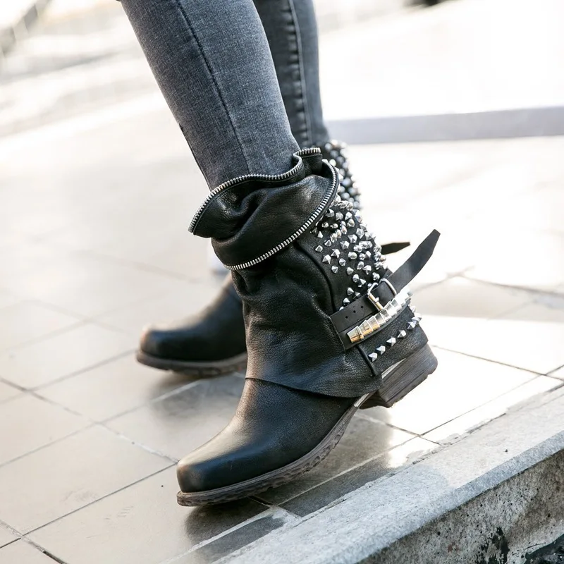 Женские ботинки до середины икры; chaussure boots; Винтажные ботинки-гладиаторы из искусственной кожи на среднем каблуке с заклепками; matin; женская обувь; zapatos mujer sapato; H545