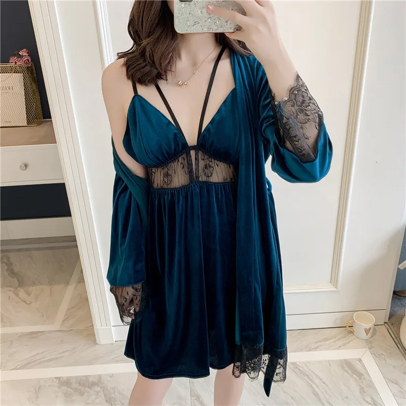 Lisacmpvnel Winter New Gold Velvet Keep Warm Lace Sexy Hollow Out Robe Set V Lead Sexy Long Sleeve Women Sleepwear