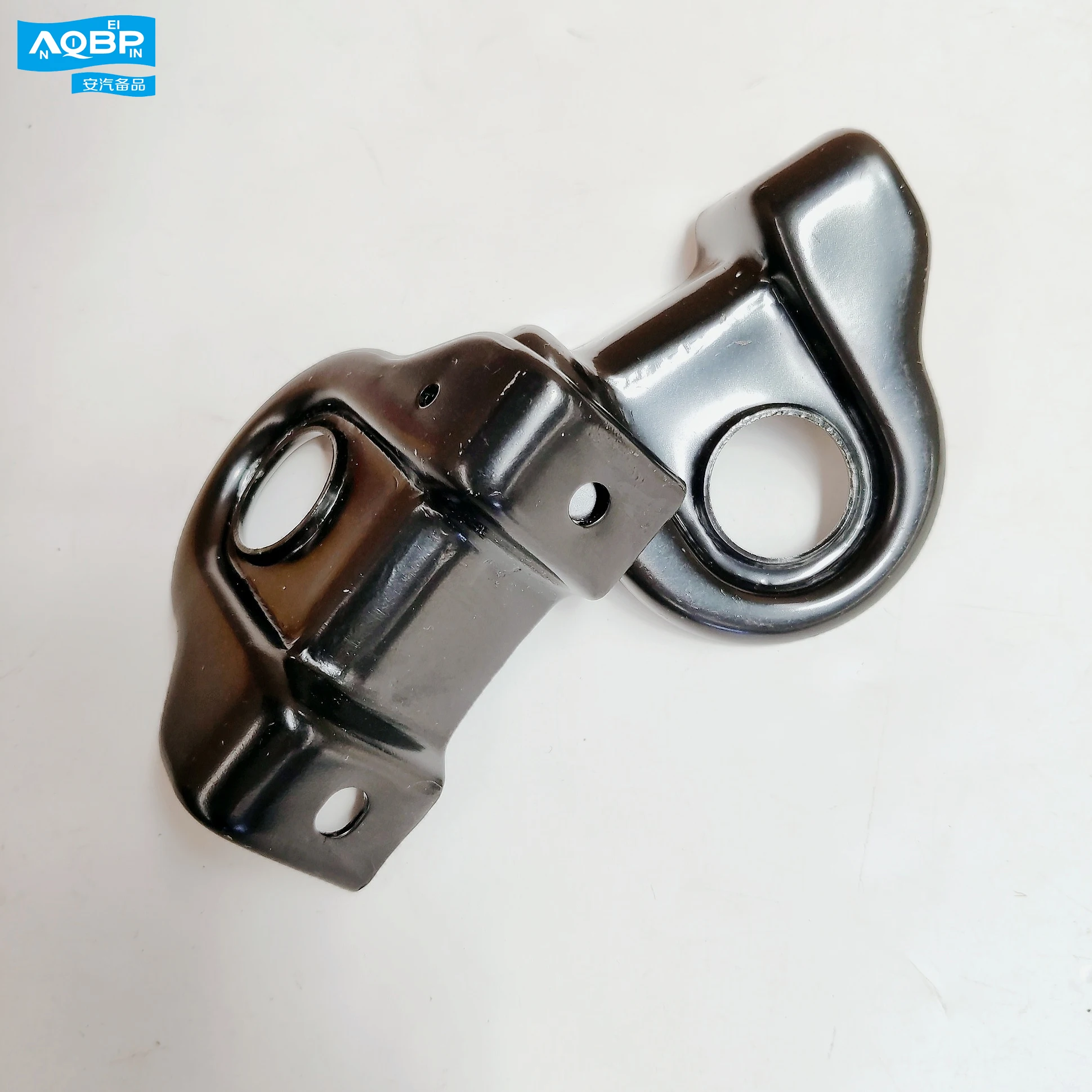 Two pieces auto spare parts oe number 1302202U8010 for JAC J3 Radiator lower bracket | Автомобили и мотоциклы