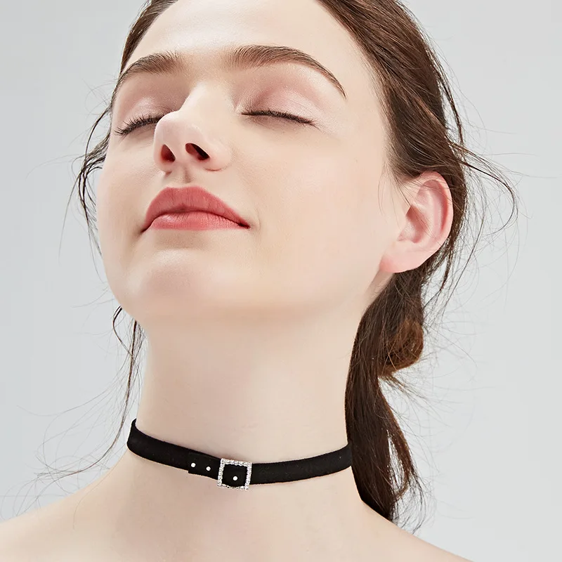 Simple Vintage Letter Shape Choker Necklace Korean Style Hollow Black Rope Velvet Collar Leather Collier Femme Chocker Jewelry