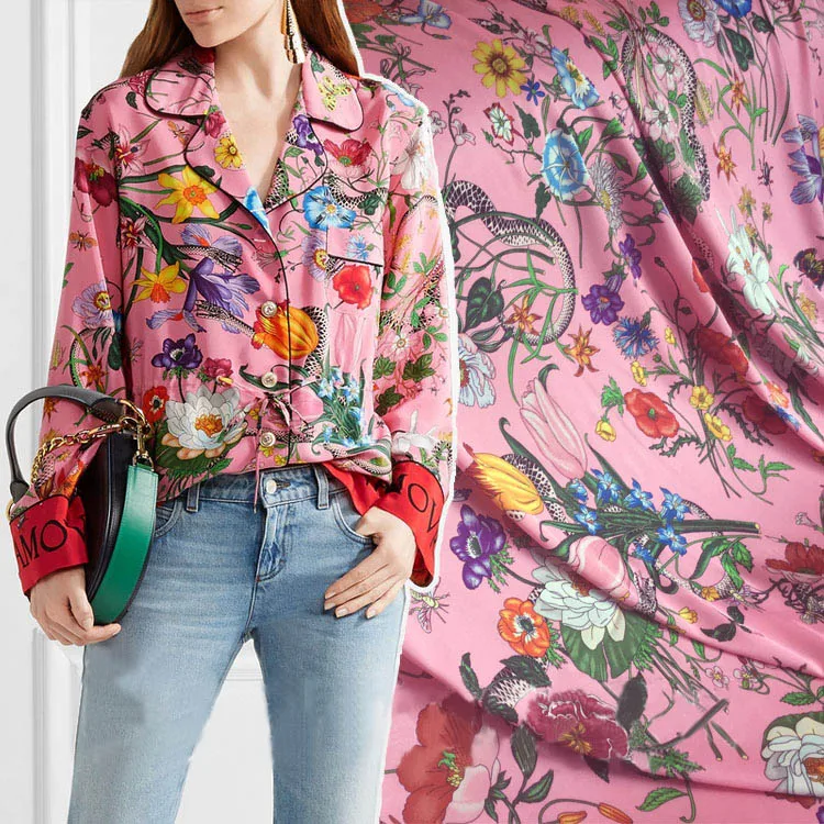 

100x148cm Pink Fowers and Snake Printed Polyester Silk Stretch Satin Fabric Woman Sleepwear Dress Blouse Pants DIY Sewing