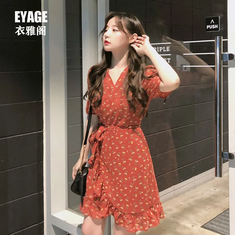 

2019 South Korea New Style Slimming Funny of GIRL'S Summer Sweet Floral Print V-neck Waist Hugging Lace-up Dress Retro