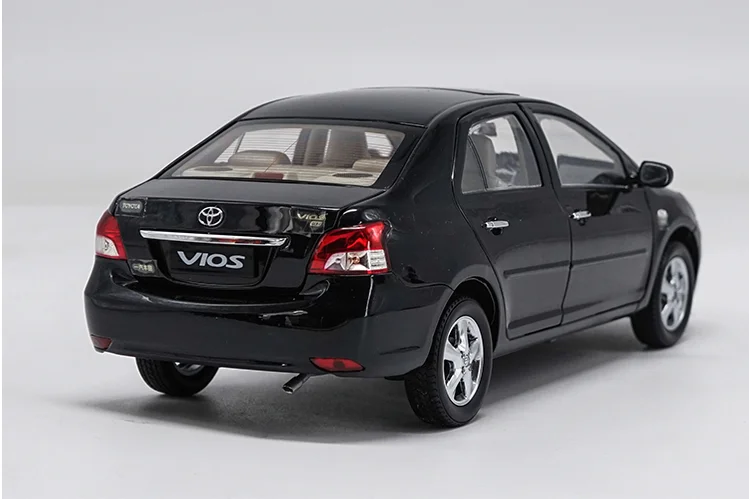 Оригинальные заводские литые под давлением 1/18 Vios черный седан литые под давлением металлические классические модели игрушечных автомобилей для подарка, коллекция