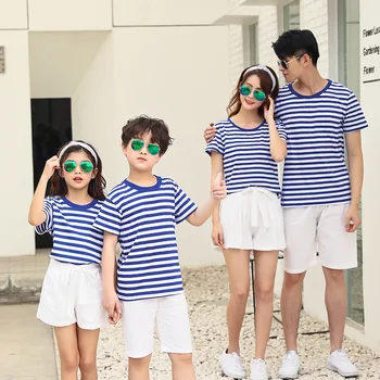 

Family Matching Clothes Kids Tee Shirt Famille Cotton Dad Daughter Matching Outfits Shirt Maman Fille Family Look Tshirt Koreran