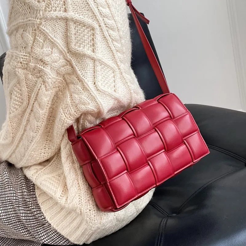 

Casual Women Small Flap Crossbody Bag Hot Sale High End Leather Sling Bags Ladies Fashion Solid Color Weave Square Shoulder Bag