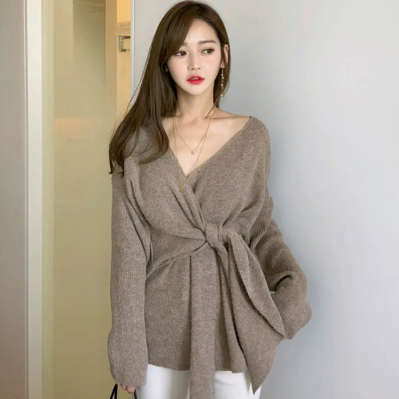 

Autumn V-Neck Full Bat Sleeve Bowknot Solid Casual Pullover Knitted Sweater Top