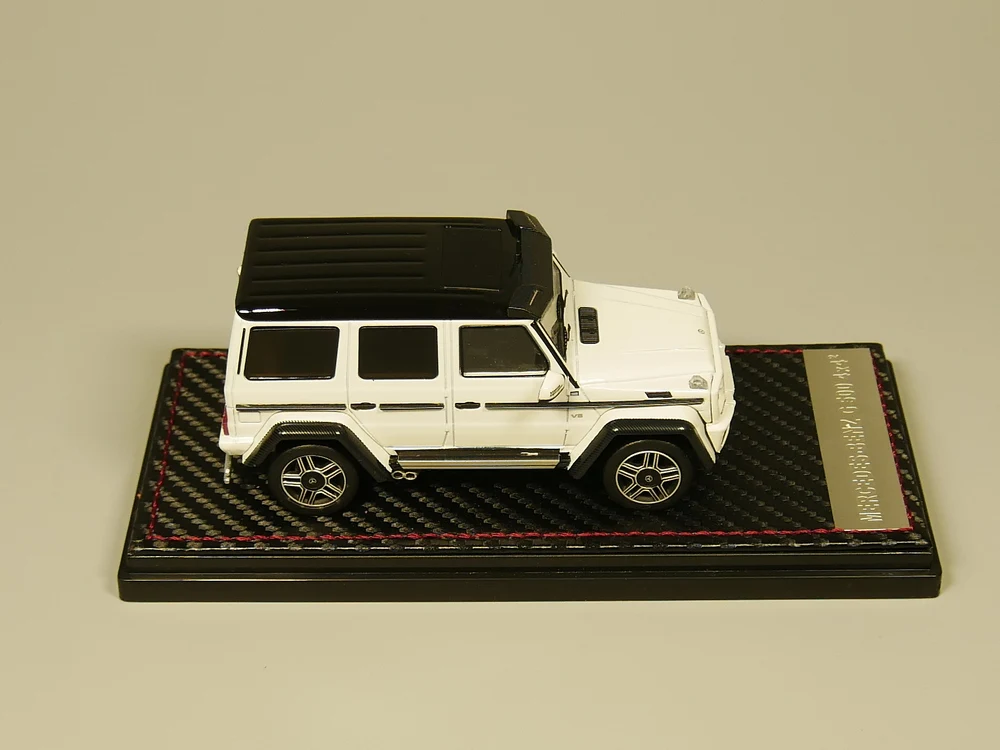 Mercedes-Benz G500 4X4 1:43 scale Diecast model car