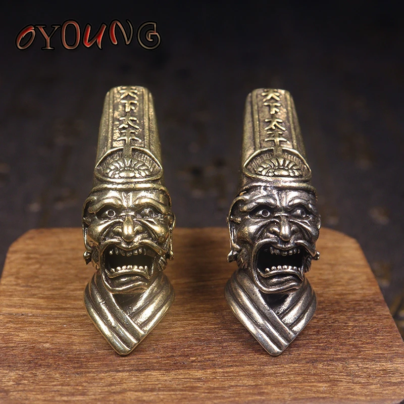 

Vintage Brass Long Tongue Ghost Car Key Hanging Pendant Keyring Accessories Bag Hanging Antique Collection Crafts Gifts
