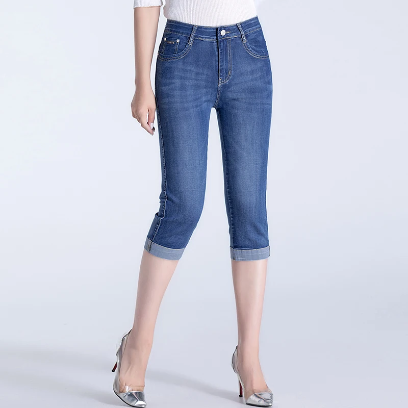 Обтягивающие джинсы Капри женские летние Стрейчевые джинсовые штаны до колена женские джинсы с высокой талией размера плюс джинсы для женщин - Цвет: lightblue