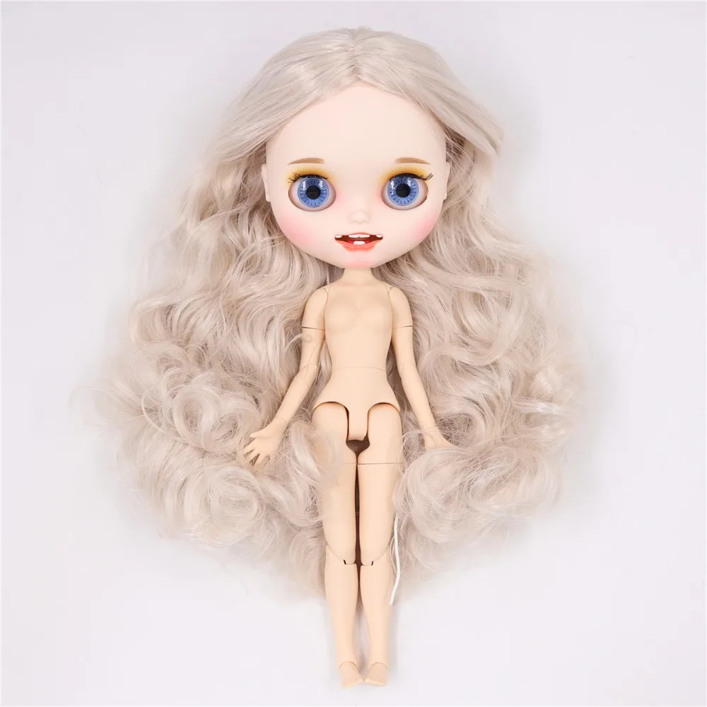 Neo Blythe Doll with Silver Hair, White Skin, Matte Smiling Face & Custom Jointed Body 1