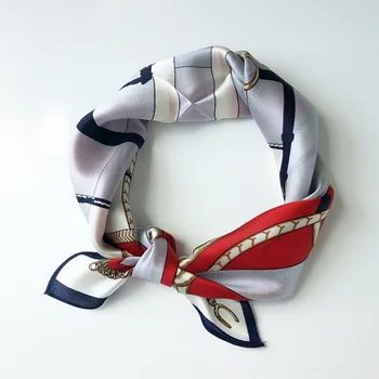 

Hot 2020 Hijab Winter Scarf 100% Silk Scarves Brand Spring Square Satin Small Squares Female Pashmina Poncho Foulard Bandana