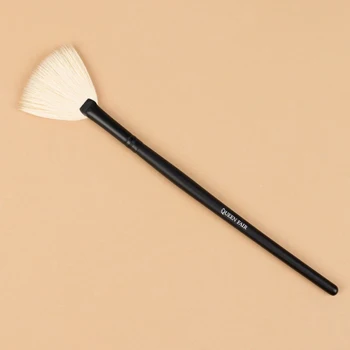 

Makeup brush Premium, fan, case, 20 cm, black