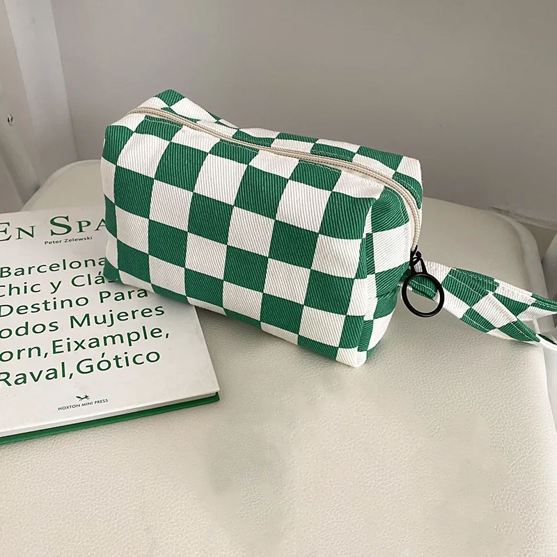 Elegant Checkered Makeup Bag - Roomy Travel Toiletry Organizer For