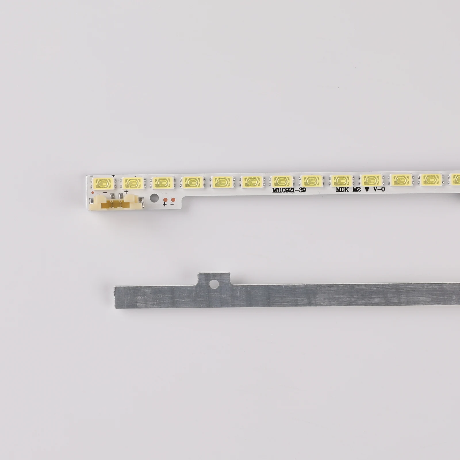 2 / 40 2011SVS40 UE40D5000 UE40D5500 UE40D5700 LD400BGC-C2 ltj400hm03-j bn96-16606a LEDstrips