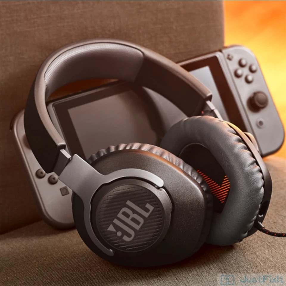New JBL Quantum 100 Wired Headphone Gaming Headset with Mic Foldable Gaming Earphone for PlayStation Switch iPhone Mac VR
