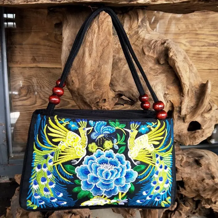 New Fashion Embroidery Women Small handbags National Floral Embroidered Lady Top-handle bags Single-layer Beading Falp Carrier