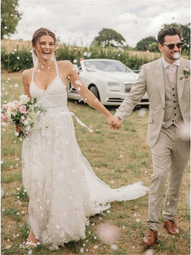 

Modest V-neck Sleevelss Criss-Cross Lace Wedding Dress For Bride Elegant Beach Boho Bridal Gowns Custom Made