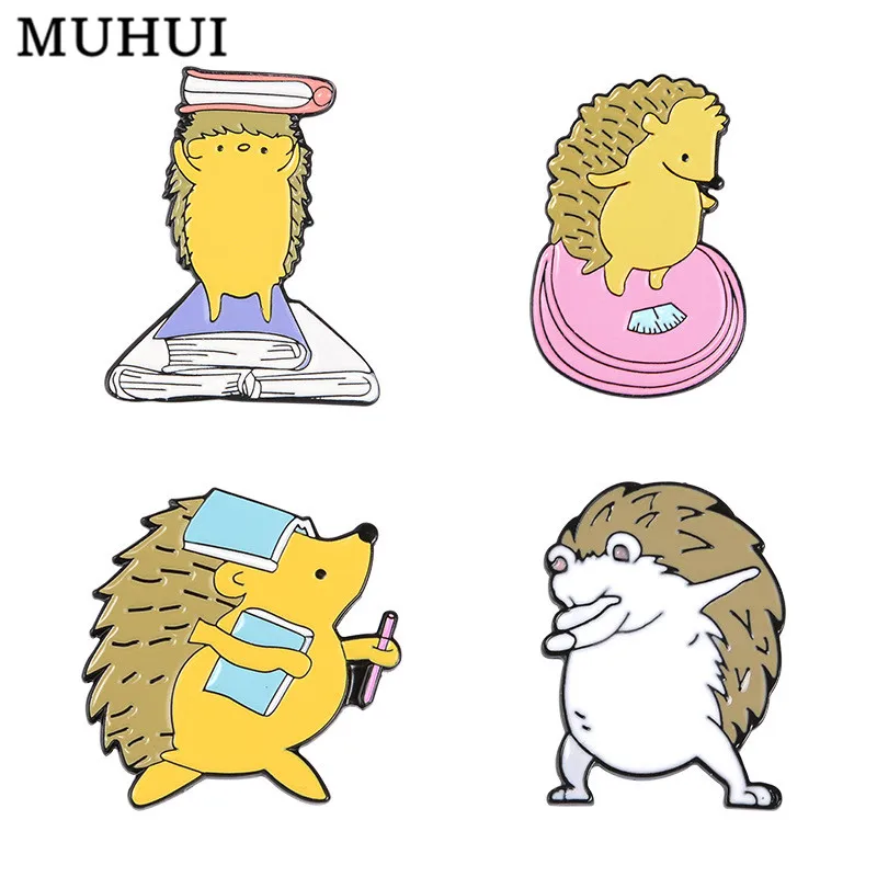 

Best Friends Brooch Pin Love Reading Friend Cute Hedgehog Family Cosplay Badge Accessories For Clothes Backpack Decoration
