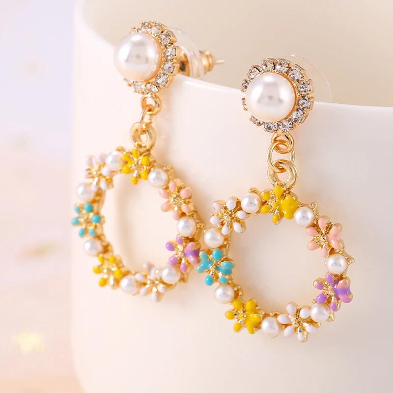 

2019 latest design brand ear ring color flower earrings female simple Circular geometry earrings for women Fashion jewelry Gift
