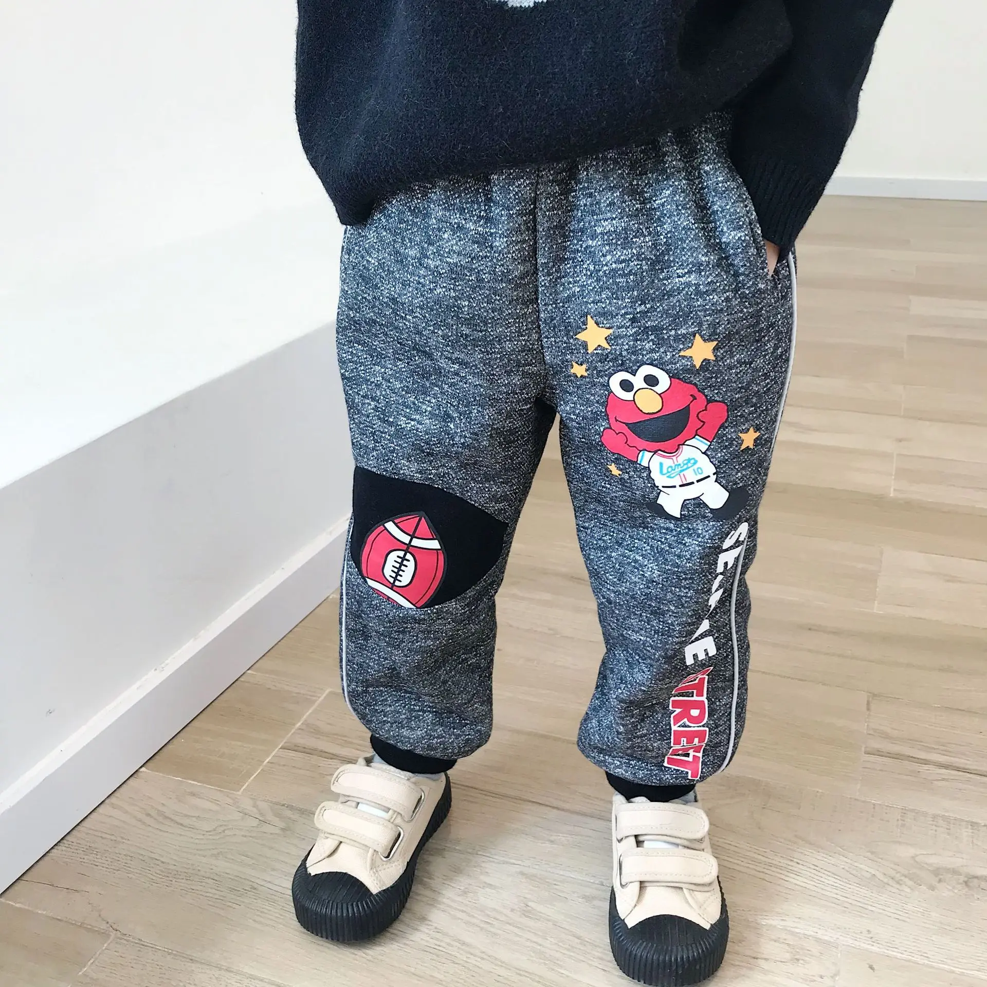 Tonytaobaby/зимнее платье; Новинка; одежда для маленьких мальчиков и девочек; черные, серые бархатные брюки для регби; повседневные штаны с героями мультфильмов