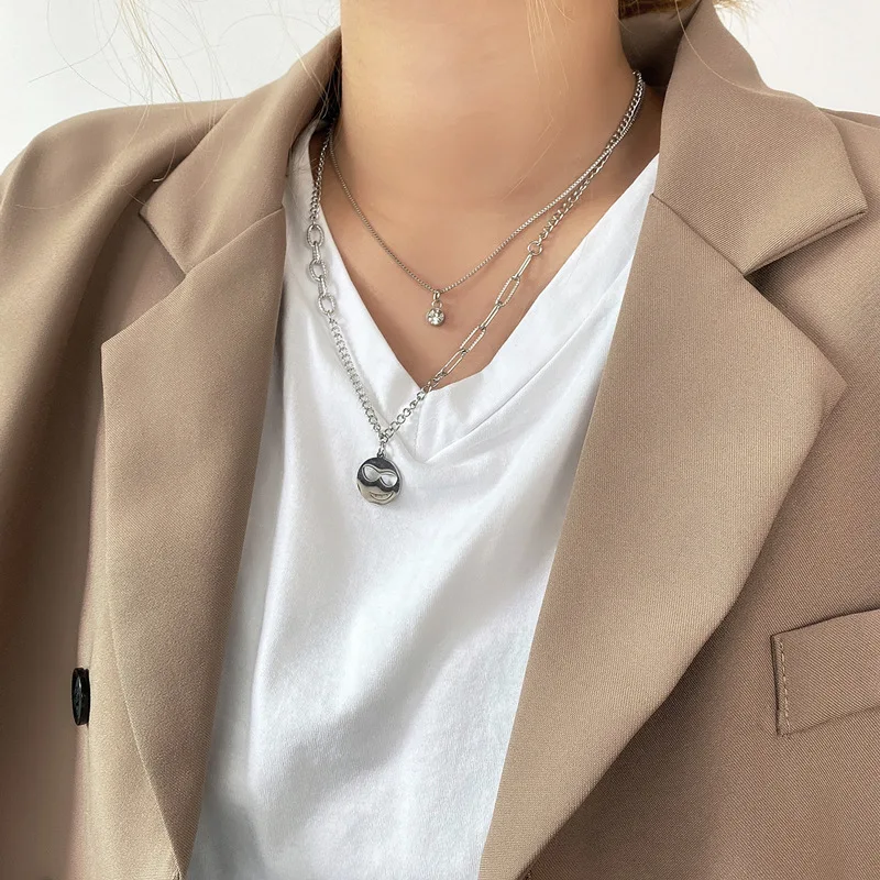 

Punk Hip Hop Titanium Steel Smile Pendant Necklaces for Women Double Layed Linked Chain Rhinestone Chokers Necklace Accessories