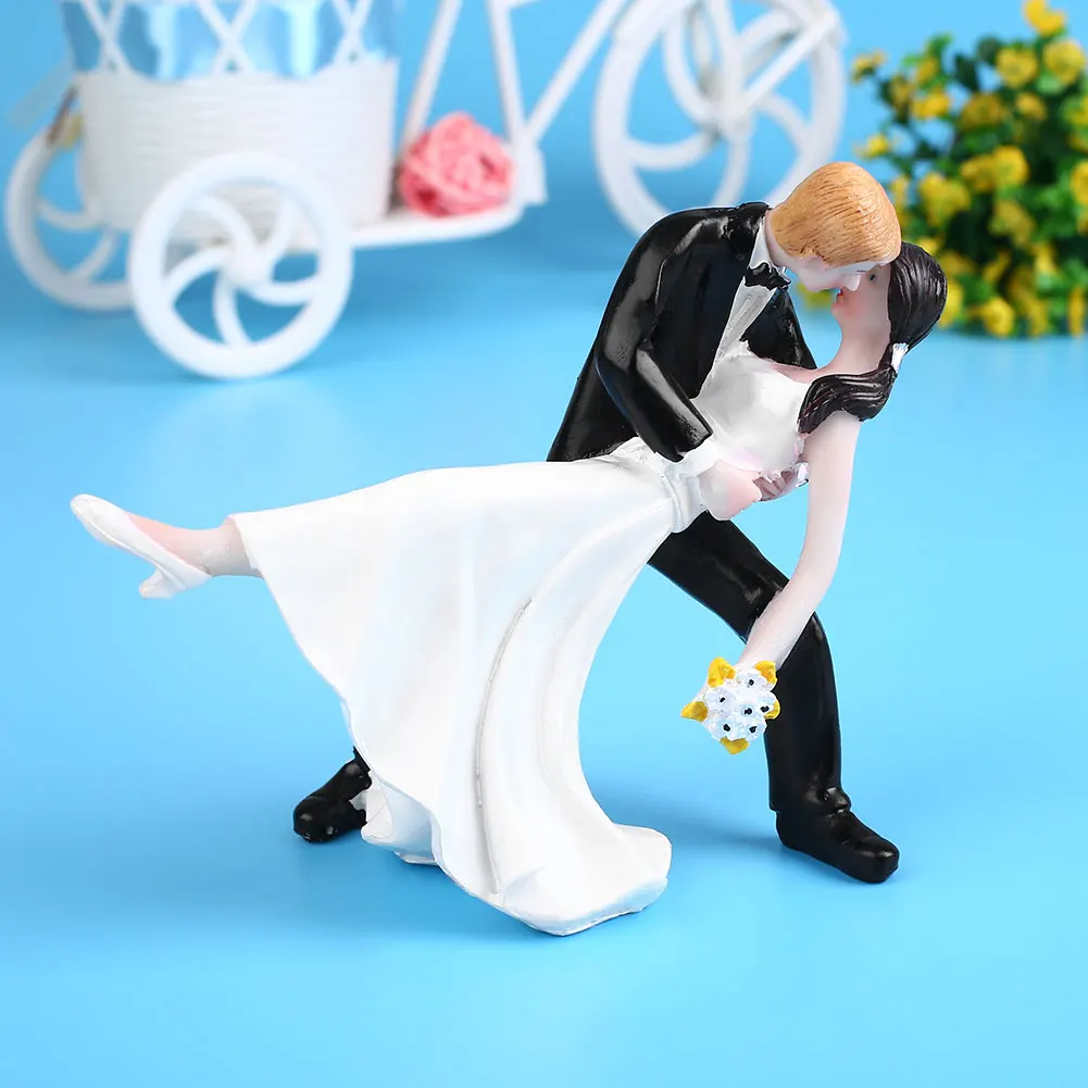 Стильный свадебный подарок Коллекционная Подарочная фигурка Жених и невеста торт Топпер вечерние синтетический свадебный торт Топпер резиновая фигурка
