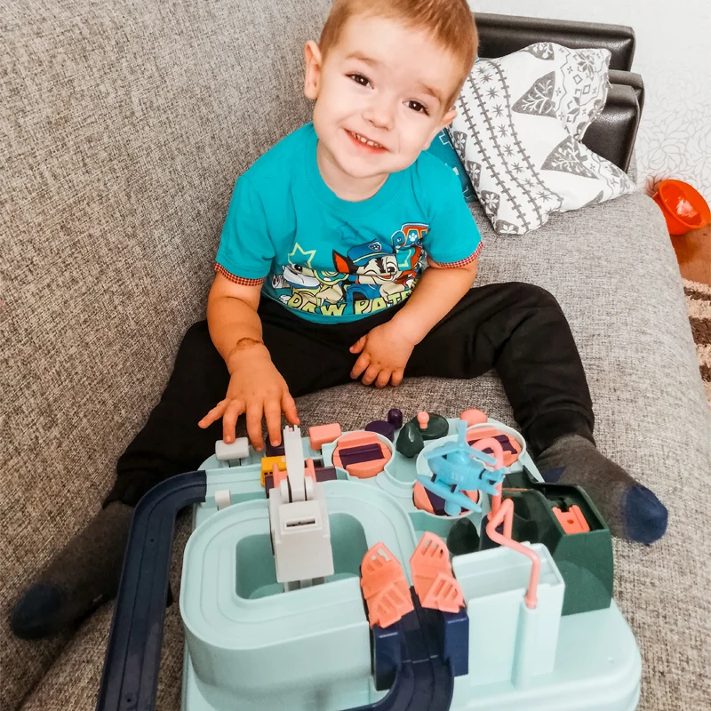 Baby Shining Education Railcar Toy Eco-friendly Baby Adventure Toy Track Car Macaron Color Table Games Boy and Girl Puzzle Toys