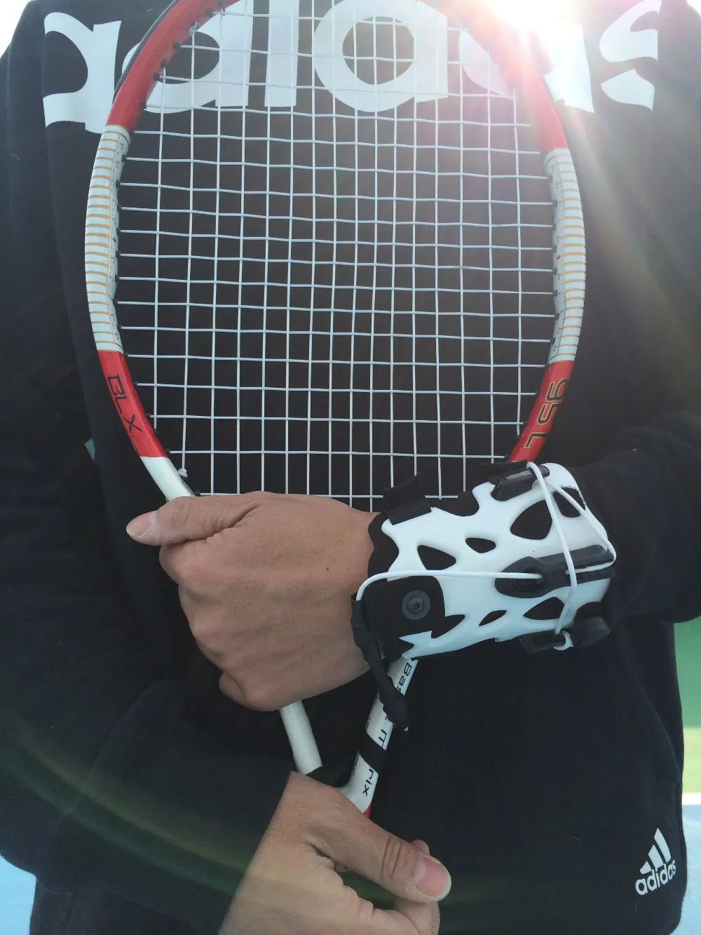 tennis Fixed a wrist trainers fast master Tennis racket swing Main point Correct the wrist movement