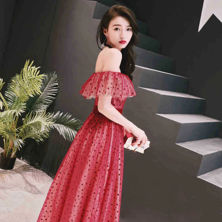 Вечернее платье с оборками и вырезом лодочкой; Robe De Soiree; вечерние платья с открытыми плечами; модные вечерние платья в черный горошек; E078