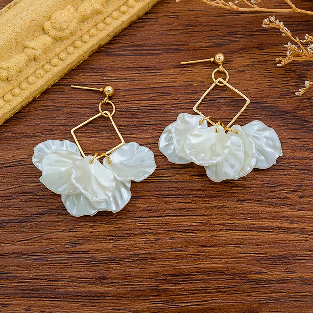 Exknl Multicolored Fashion Resin Flower Long Drop Earrings 2022 Designs Bohemia Handmade Petal Dangle Earrings For Women Gift 1547-1